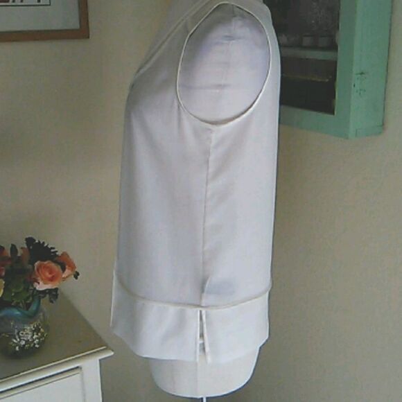 Kenneth Cole Sheer Tucked Top - Picture 4 of 9